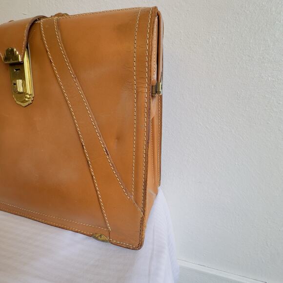Mid Century Top Grain Cowhide Briefcase Stay Open Frame Vintage Bag with Key MCM - Picture 5 of 16